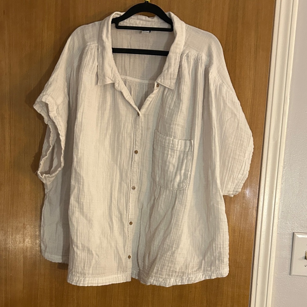 Old Navy Off-White Casual Button-Down Shirt - Picture 1 of 9